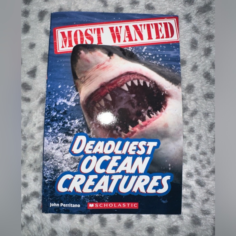 🆕 Deadliest ocean creatures scholastics book